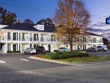 Baymont By Wyndham Eufaula Hotel Exterior photo