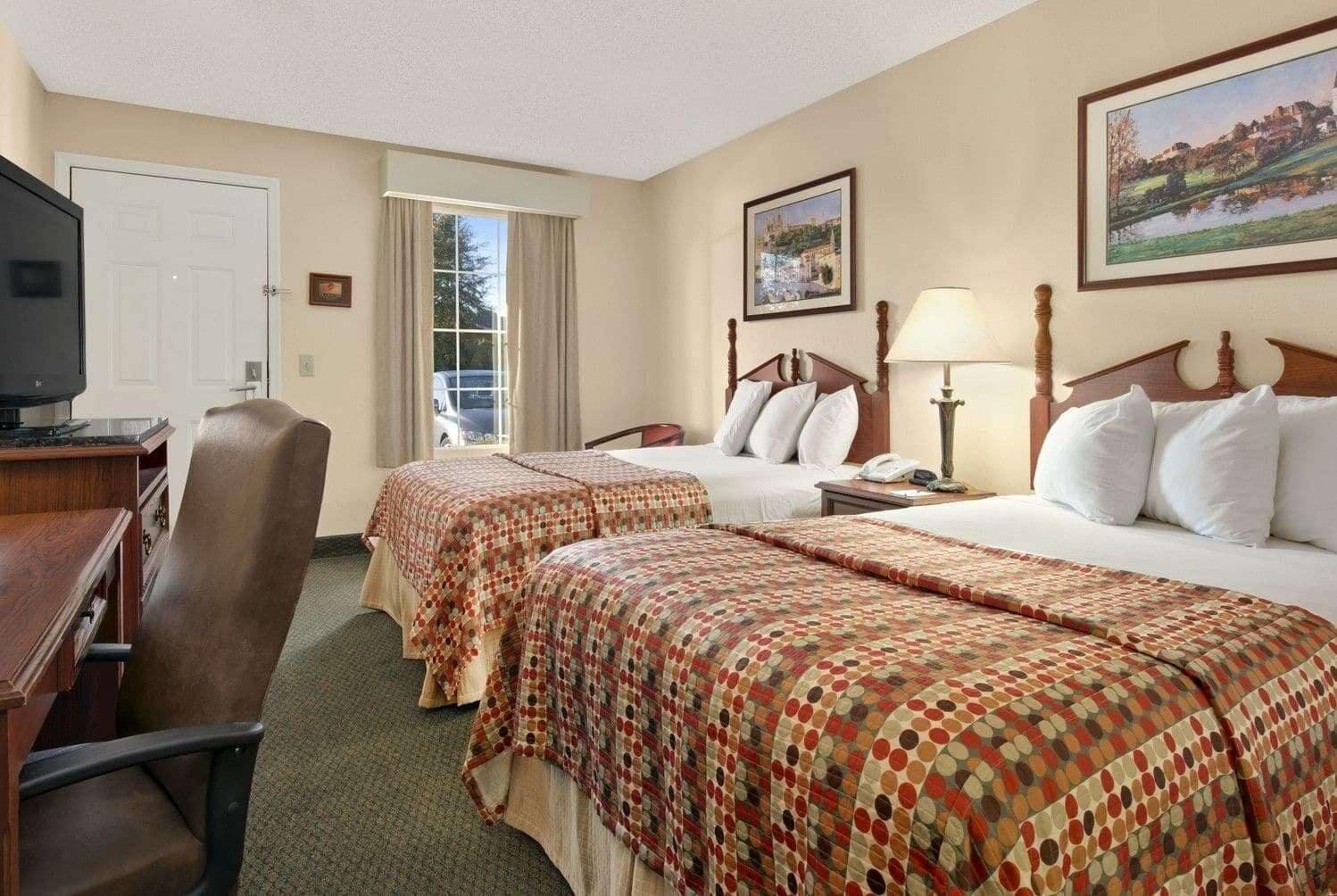 Baymont By Wyndham Eufaula Hotel Exterior photo